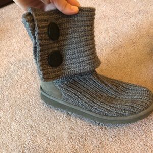Ugg grey size 5 woven/ sweater boots